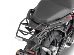 Adaptador posterior Givi SR8709 Benelli BN302 S 2019-2020