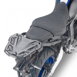 Adaptador posterior Givi 2156FZ Yamaha MT-09 2021