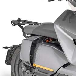 Adaptador posterior Givi SR5142 BMW CE 04 2022