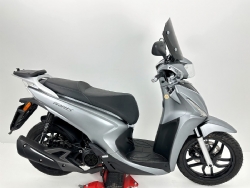 Cúpula Touring WRS KY002FS Kymco People 125 S 2018-2024 Ahumado Oscuro - foto 3 Cúpula Touring WRS KY002FS Kymco People 125 S 2018-2024 Ahumado Oscuro - foto 3