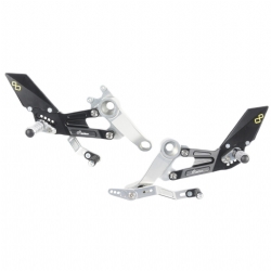 Estriberas regulables Lightech FTRAP007 Aprilia RS 660 2020-2024 Posapies fijos