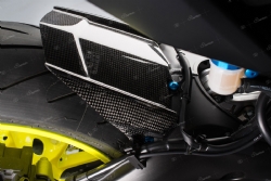 Guardabarros trasero Lightech CARY8920 Carbono Yamaha MT 09 2013-2022