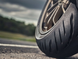 Neumático Bridgestone T32 120/60/17 W55 F - foto 2 Neumático Bridgestone T32 120/60/17 W55 F - foto 2