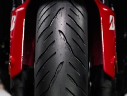 Neumático Bridgestone T32 160/60/18 W70 R - foto 3 Neumático Bridgestone T32 160/60/18 W70 R - foto 3