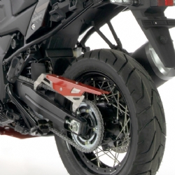 Protector de cadena Crosspro Suzuki DL1050 V-strom 20-24 plata y negro texturizado