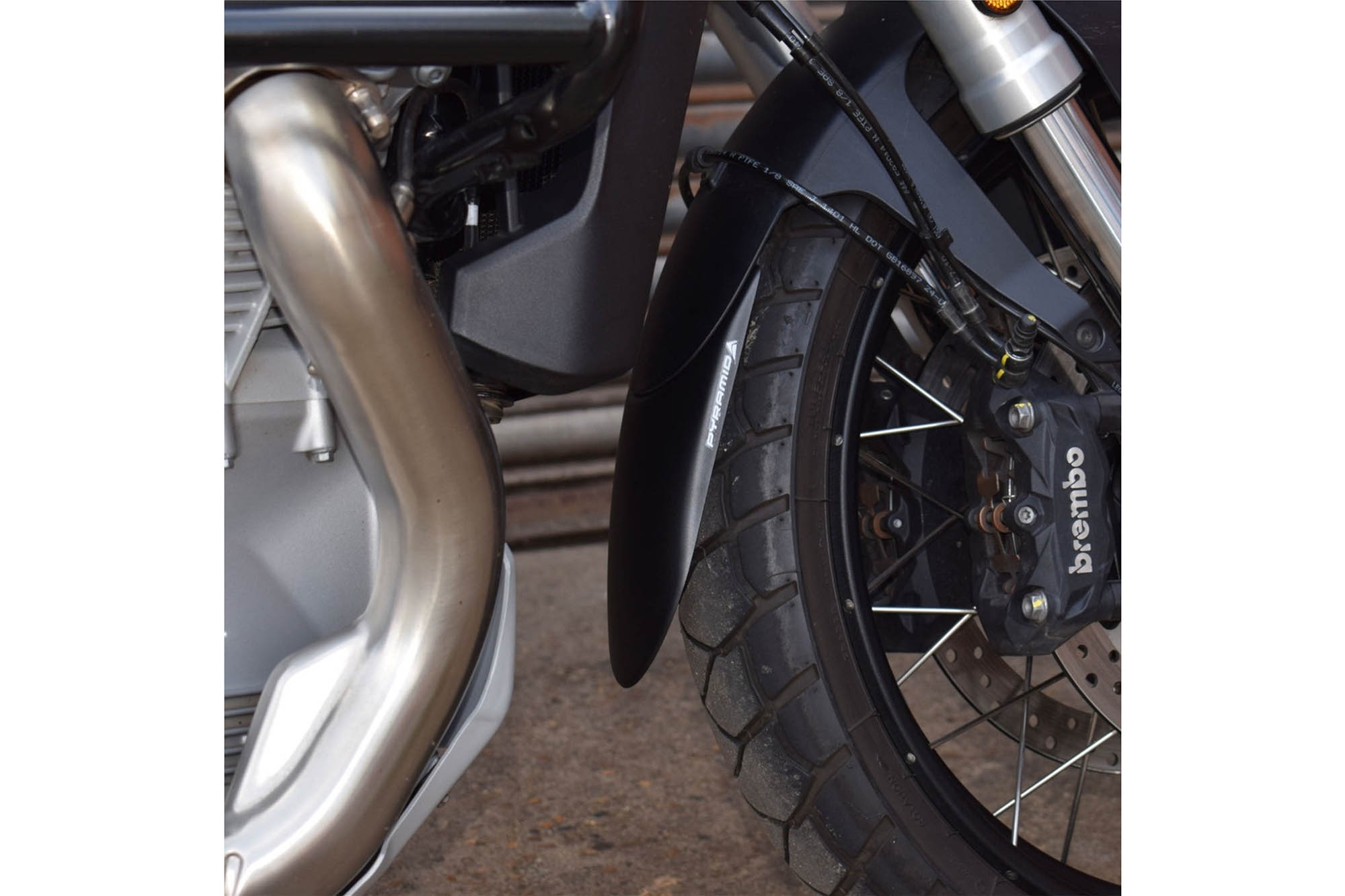 Faldon guardabarros delantero Puig 22231N Moto Guzzi Stelvio 22231N Negro