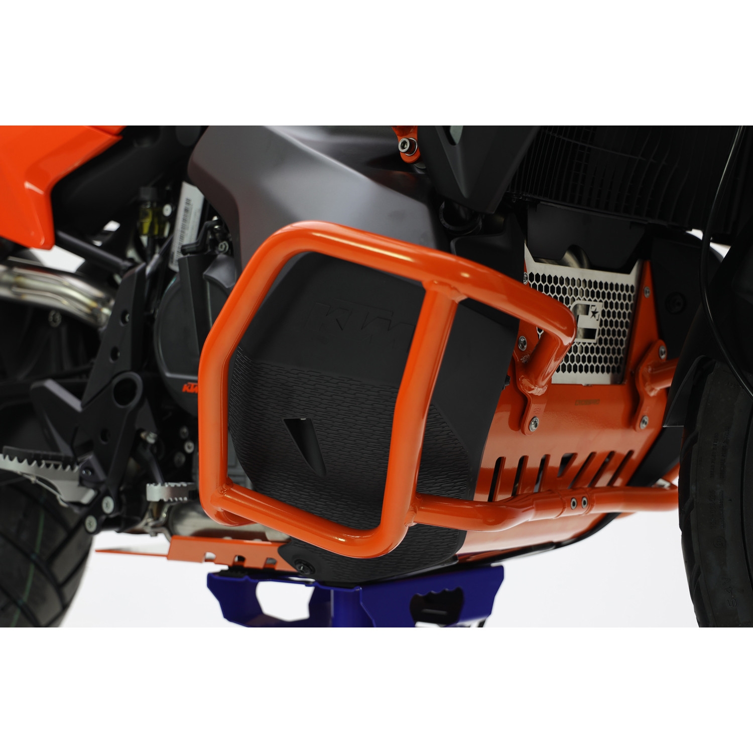 Cubrecárter de aluminio Crosspro Husqvarna Norden 901 22-25 naranja