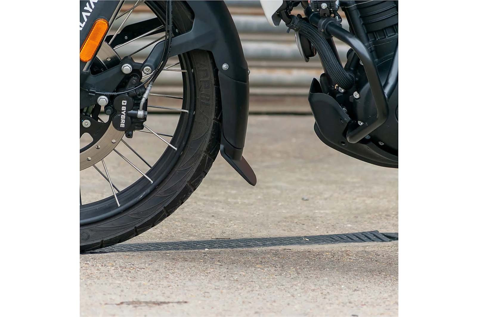 Faldón guardabarros delantero Puig 22499N Royal Enfield Negro